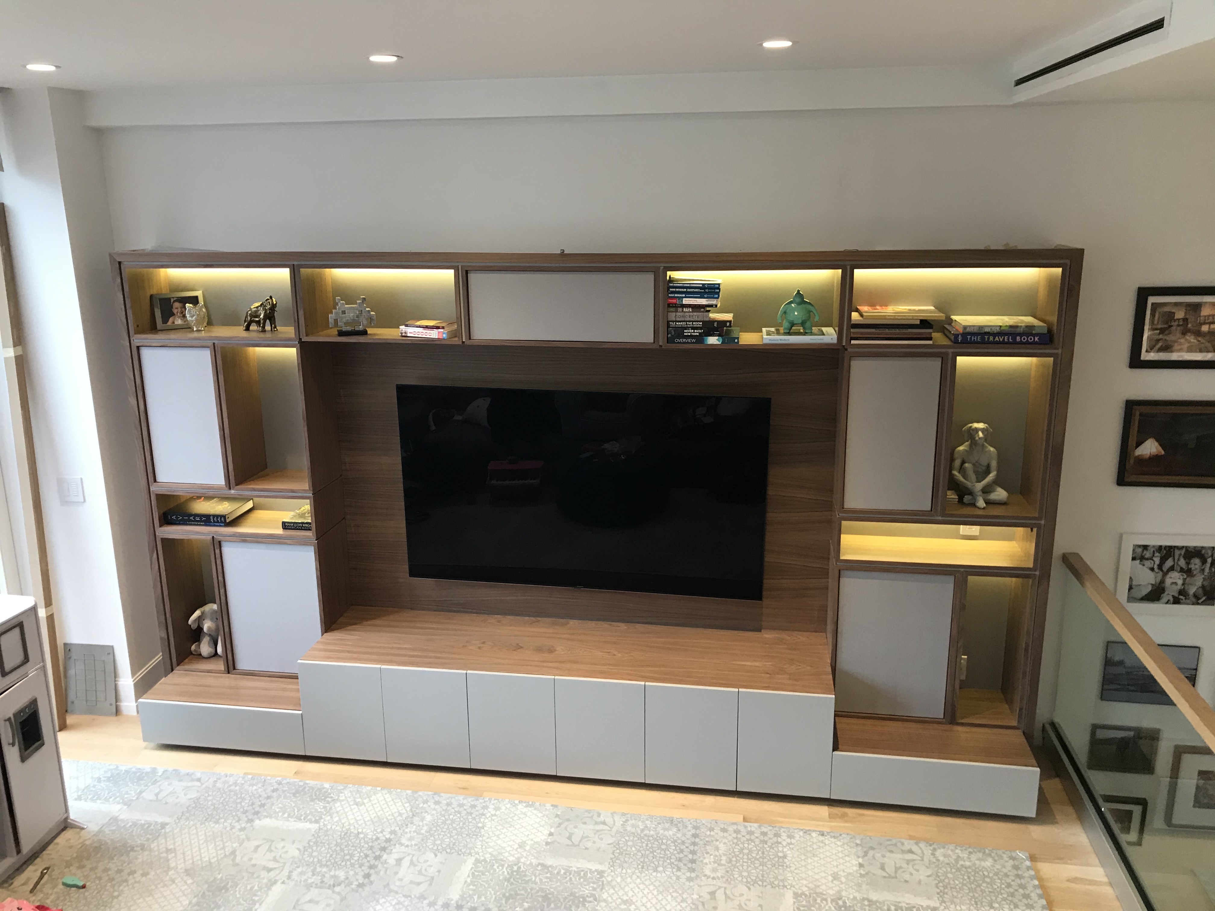 Lic Ny Media Unit